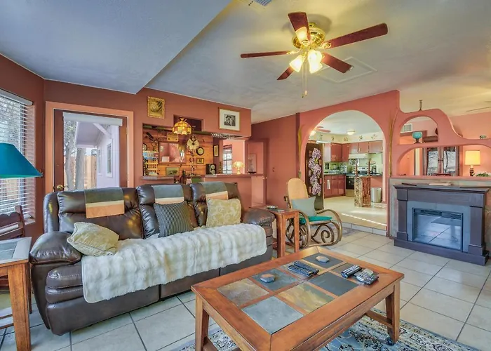 Casa vacanze Artfully Decorated Pets Welcome! *